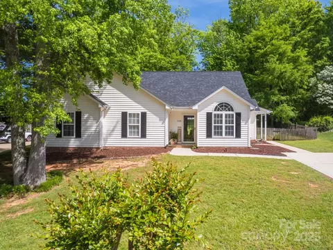 7122 Marlin St, Gastonia, NC 28056
