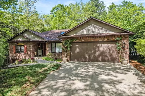 542 Soquili Dr, Brevard, NC 28712