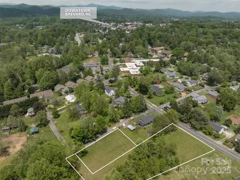 99999 Goodwin Ln, Brevard, NC 28712