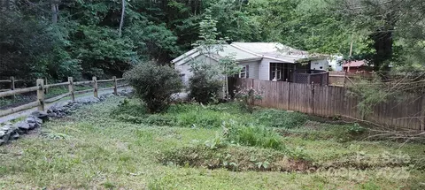 7881 Us 2570 Hwy, Marshall, NC 28753