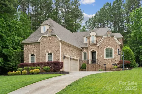 309 Palm Cove Way, York, SC 29745