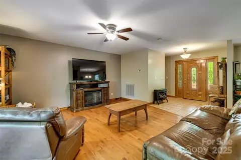 Living - 211 Natural Trl, Sylva, NC 28779 photo 4 of 4