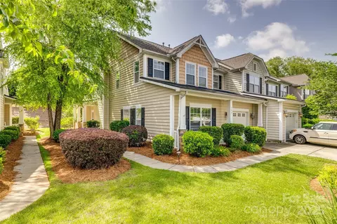 328 Rose Garden Ct, Rock Hill, SC 29732