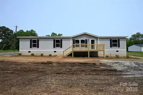 1213 Renno Rd, Clinton, SC 29325