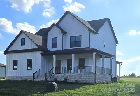 1270 Coppergate Dr, Salisbury, NC 28147