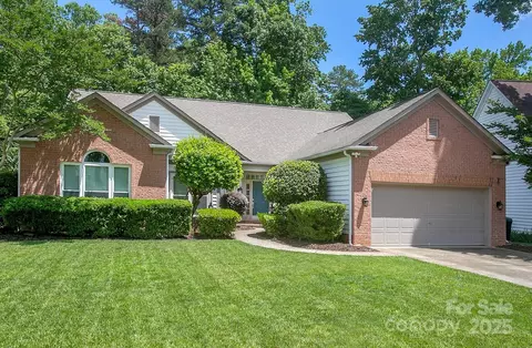 6009 Swanston Dr, Charlotte, NC 28269