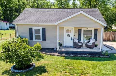 407 Orchard Ln, Belmont, NC 28012