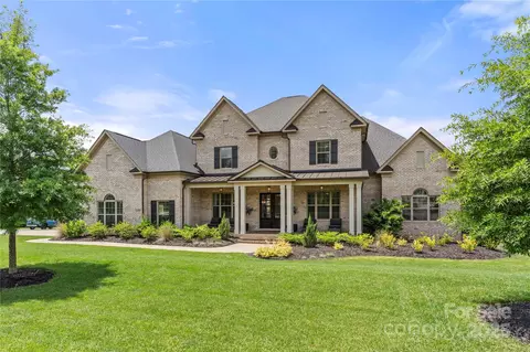 1152 Grand Oak Dr, Waxhaw, NC 28173