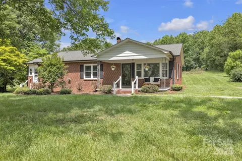 1770 Nc 90 W Hwy W, Taylorsville, NC 28681