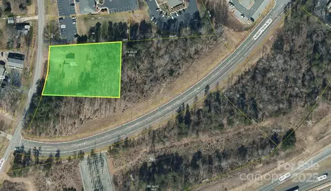 155 W Parker Rd, Morganton, NC 28655