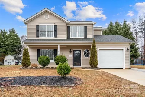 130 Valley Glen Dr, Troutman, NC 28166