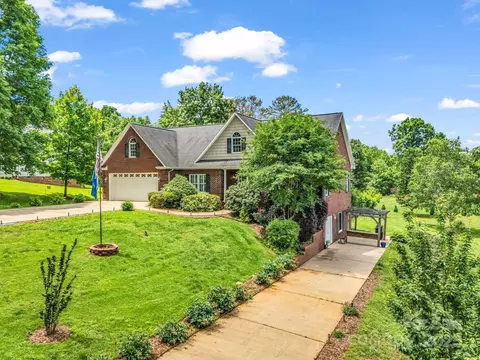 262 Woodridge Dr, Rutherfordton, NC 28139