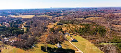 2200 Oweda Dr, Conover, NC 28613