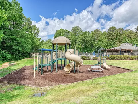 Exterior - 18419 Dembridge Dr, Davidson, NC 28036 photo 10 of 10