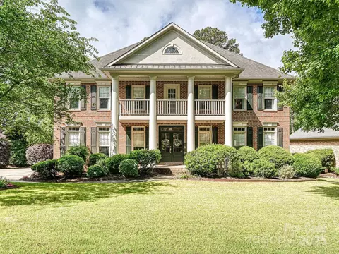 18419 Dembridge Dr, Davidson, NC 28036
