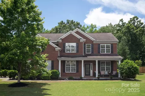 6309 Crosshall Pl, Waxhaw, NC 28173