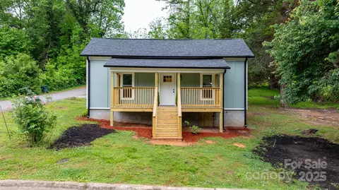 18 S Coulter Ave, Newton, NC 28658