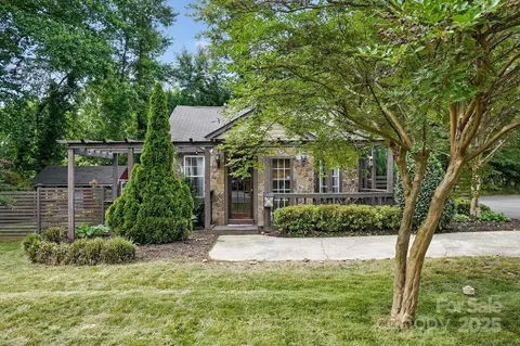 4235 Howie Cir, Charlotte, NC 28205