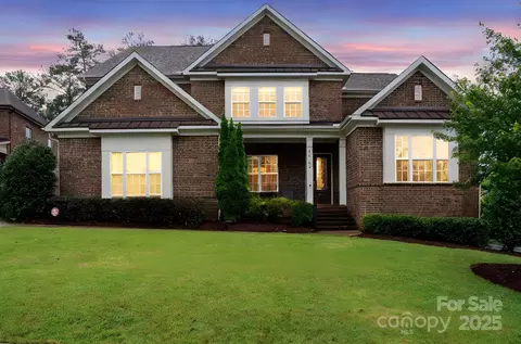 13102 Indigo Run Ct, Charlotte, NC 28278