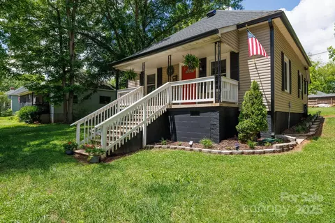 118 Sunset Dr, Clover, SC 29710