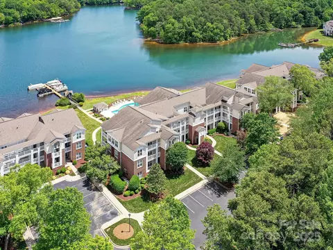 View/Area - 930 Jetton St, Davidson, NC 28036 photo 6 of 10