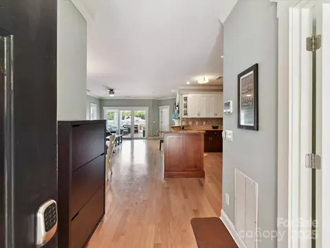 Entry Way - 930 Jetton St, Davidson, NC 28036 photo 2 of 2