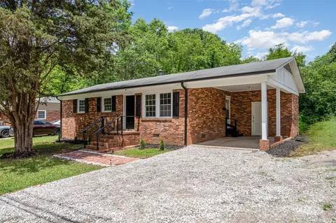16 Green St, York, SC 29745