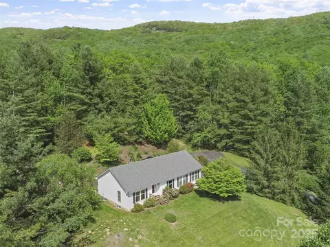 100 Rock Blvd, Burnsville, NC 28714