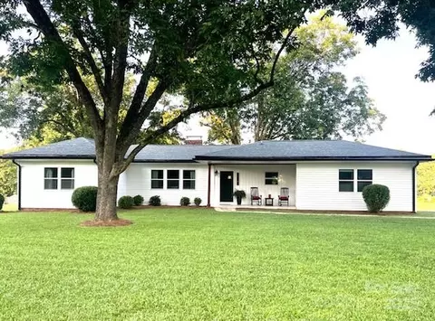 37598 Mountain Creek Rd, New London, NC 28127