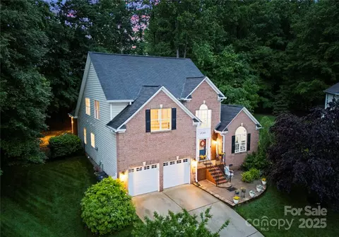 15301 Marsh Field Ct, Huntersville, NC 28078