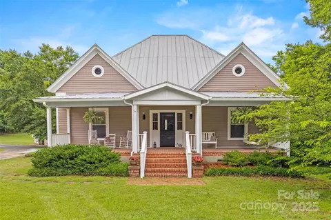 4569 Edgeland Rd, Edgemoor, SC 29712
