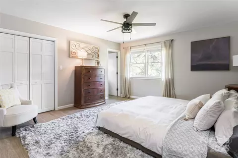 Bedroom - 16 Royal Rdg, Clyde, NC 28721 photo 2 of 3