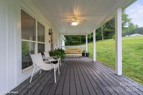 Exterior - 1135 Brook Path Trl, Denver, NC 28037 photo 2 of 3