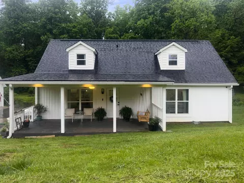 Exterior - 1135 Brook Path Trl, Denver, NC 28037 photo 1 of 3