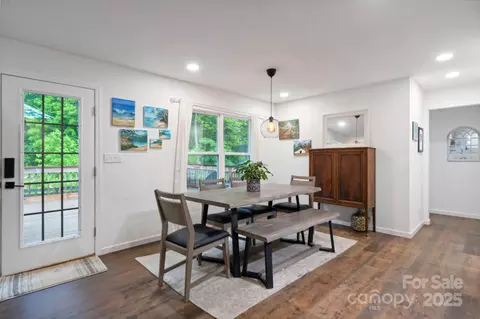 Dining - 1135 Brook Path Trl, Denver, NC 28037 photo 1 of 2