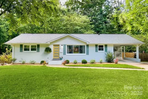 3549 Woodleaf Rd, Charlotte, NC 28205