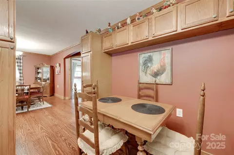 Dining - 3988 Old Hickory Rd, Lancaster, SC 29720 photo 3 of 4