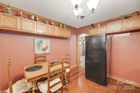 Dining - 3988 Old Hickory Rd, Lancaster, SC 29720 photo 4 of 4