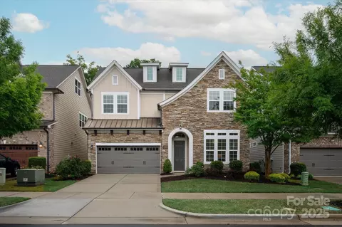 7913 Waverly Walk Ave, Charlotte, NC 28277