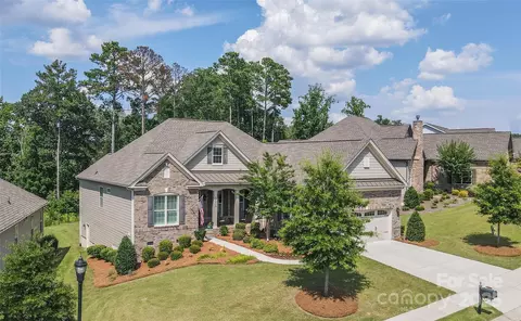 16010 Vale Ridge Dr, Charlotte, NC 28278