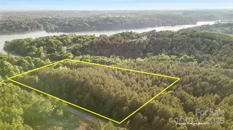 158 Riverwalk Rd, Stony Point, NC 28678