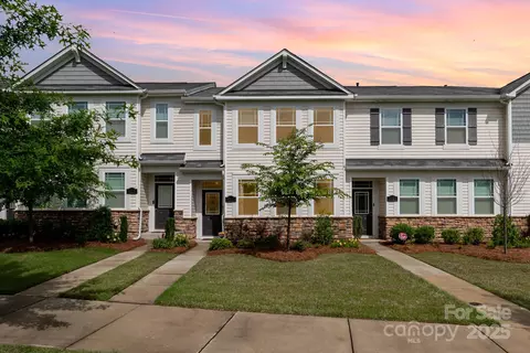 4117 Galloway Park Dr, Charlotte, NC 28262