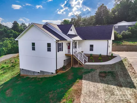 220 Pine Ridge Rd, Mars Hill, NC 28754 photo 3