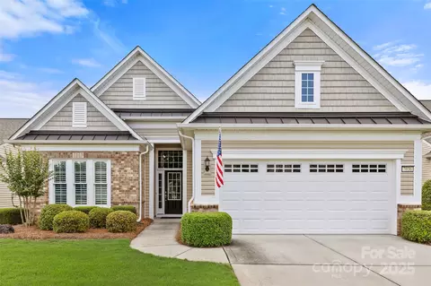 7036 Kitty Hawk Ln, Fort Mill, SC 29707