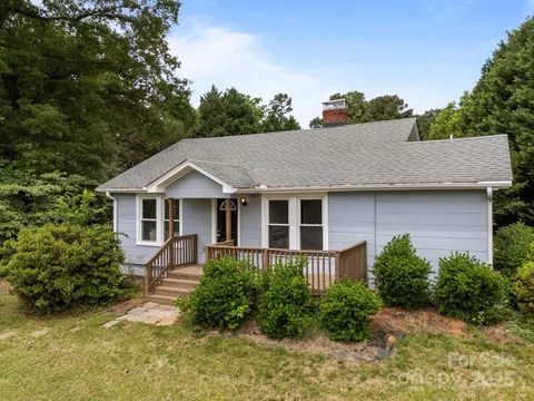 Exterior - 5371 Davidson Rd, Davidson, NC 28036 photo 1 of 5