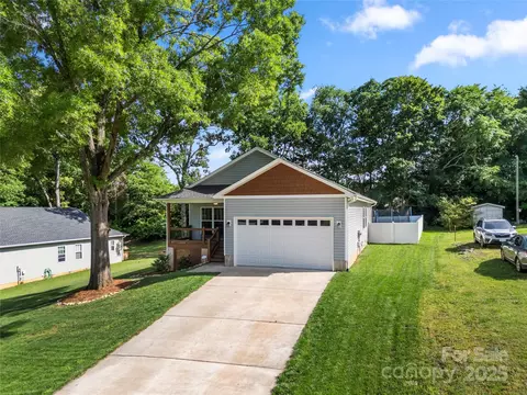 6578 Bopre Ln, Denver, NC 28037 photo 2