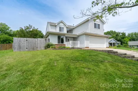 8540 Indian Summer Trl, Harrisburg, NC 28075
