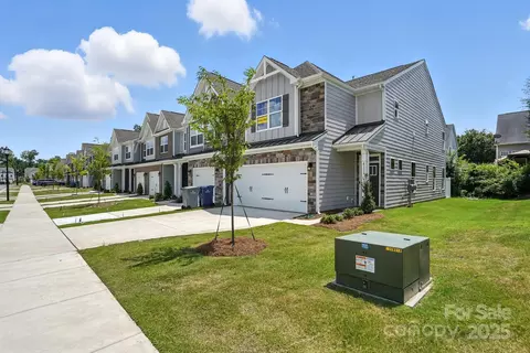 4131 Black Ct, Harrisburg, NC 28075