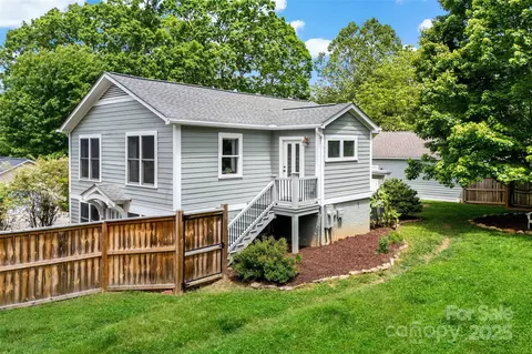 24 Browndale Rd, Asheville, NC 28805