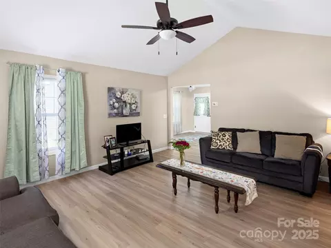 Living - 87 Markley Dr, Flat Rock, NC 28731 photo 2 of 5